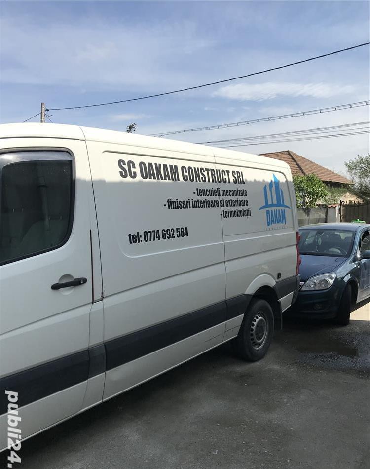 Angajări constructii