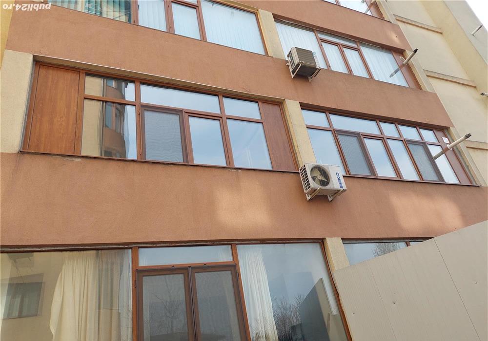 Angajez muncitor tamplarie pvc
