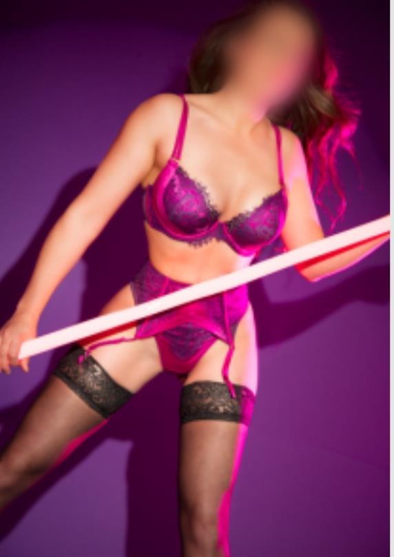 Angela, 43 ani, lux, poze reale, discreție, igiena impecabila