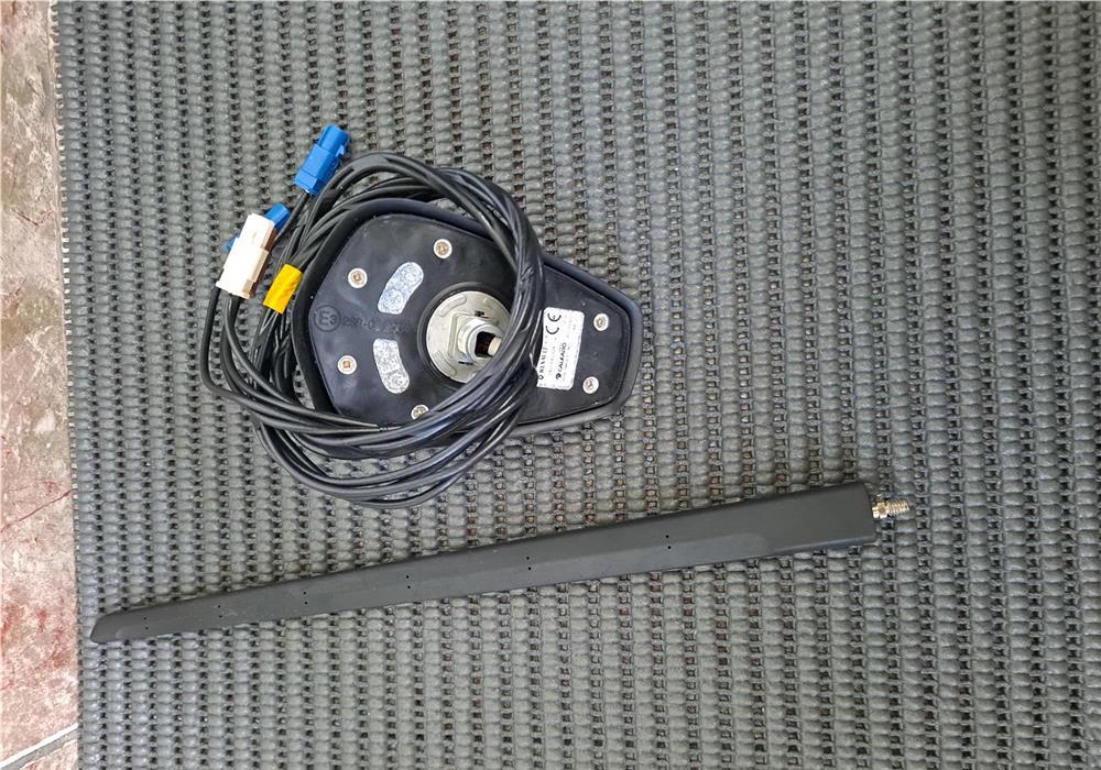 Antena originala Logan 2021