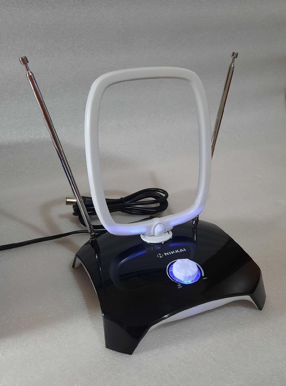 Antena TV de interior cu amplificator NIKKAI A38JB