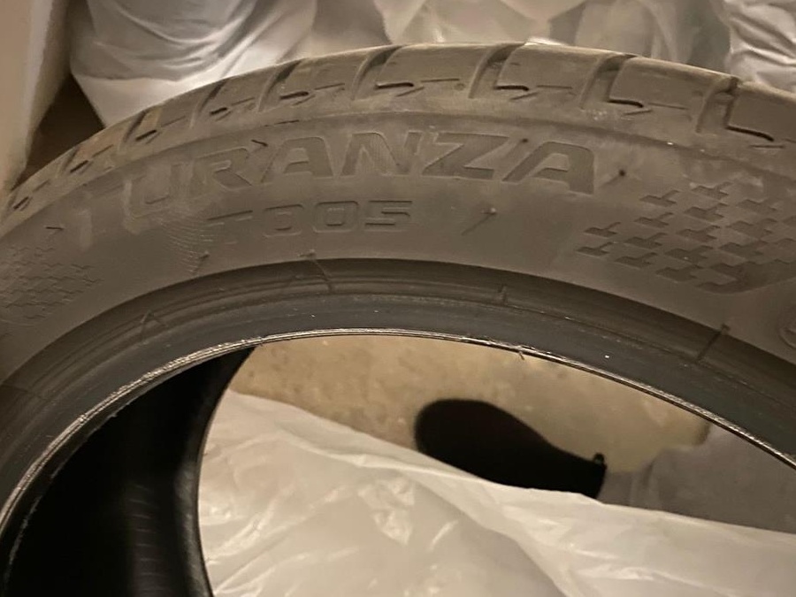 Anvelope Bridgestone 215/45R17