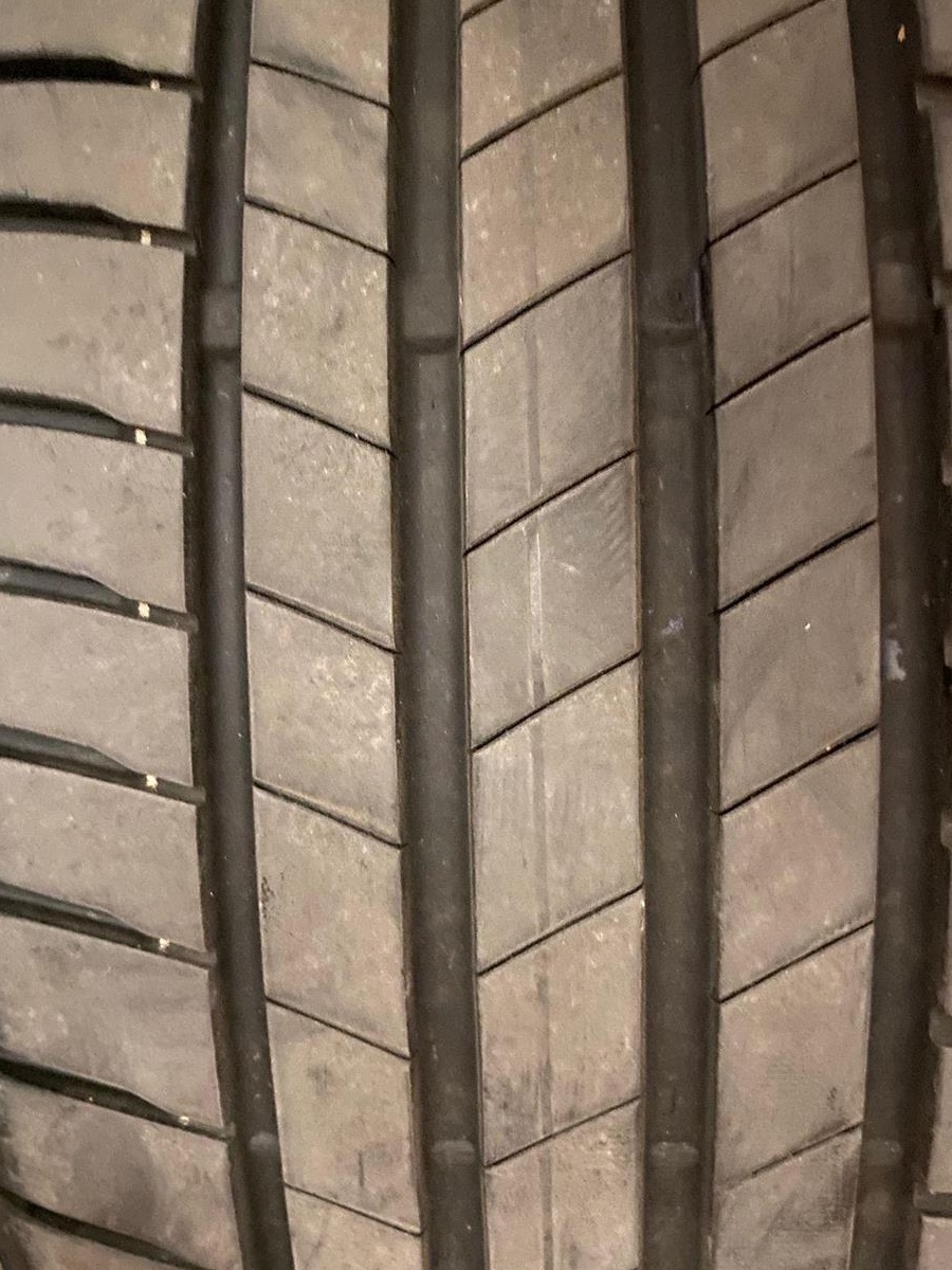 Anvelope Bridgestone 215/45R17