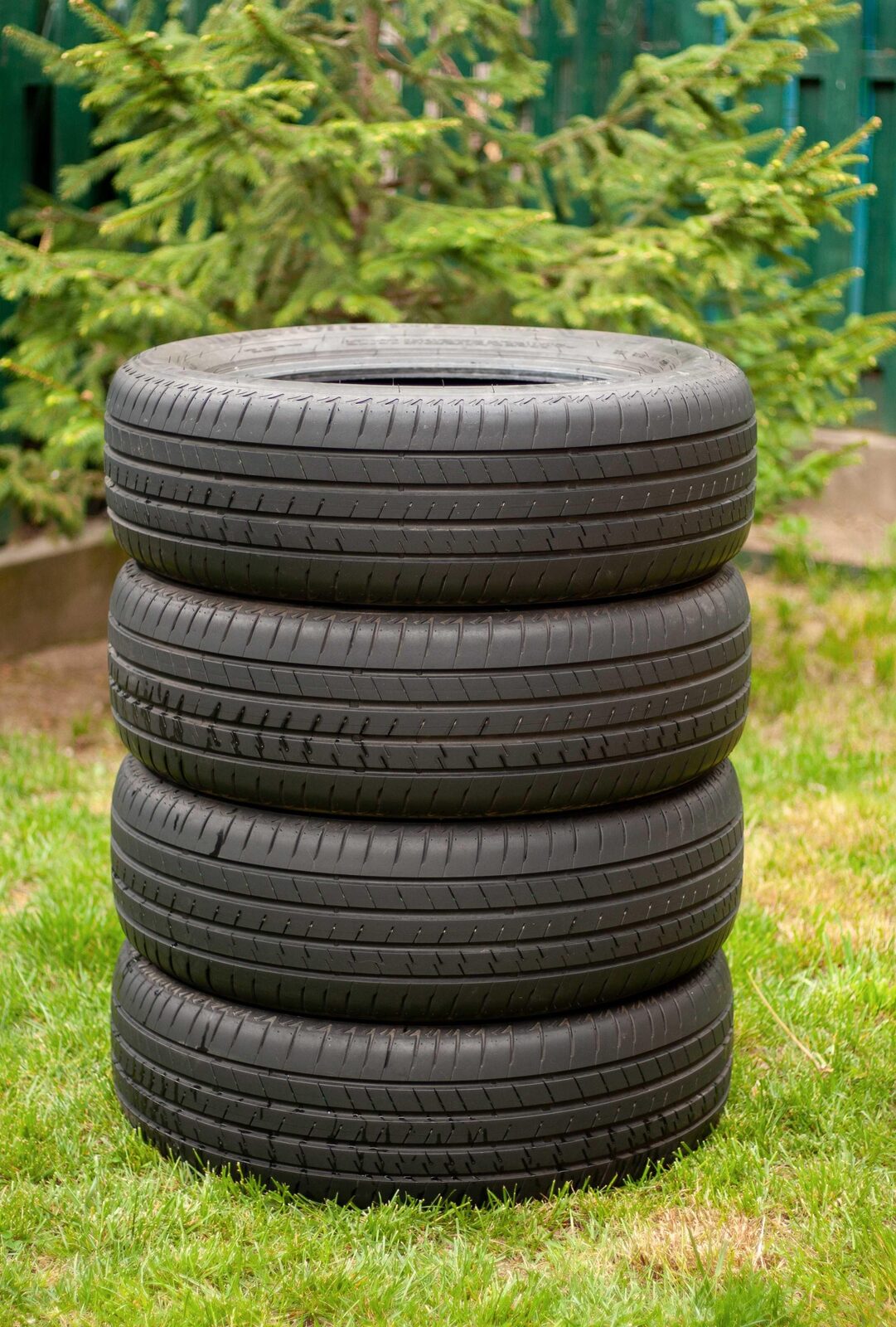 Anvelope Bridgestone Alenza 001 225/60 R18 104W