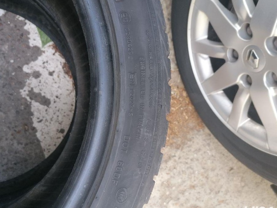 Anvelope de iarna Nokian 225 45 17