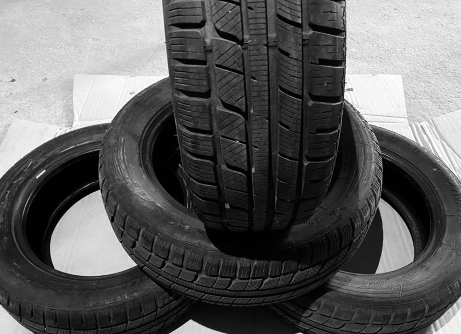 Anvelope iarna 215/60 R17, stare perfecta, Dot 2020