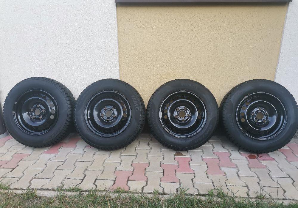 Anvelope iarna Pirelli + jante tabla originale 15" VW Golf 6