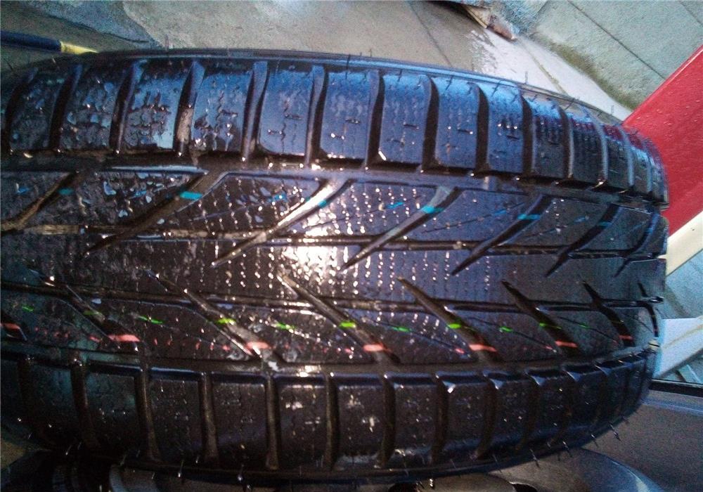 Anvelope Iarna TOYO SNOWPROX 195/50 R15