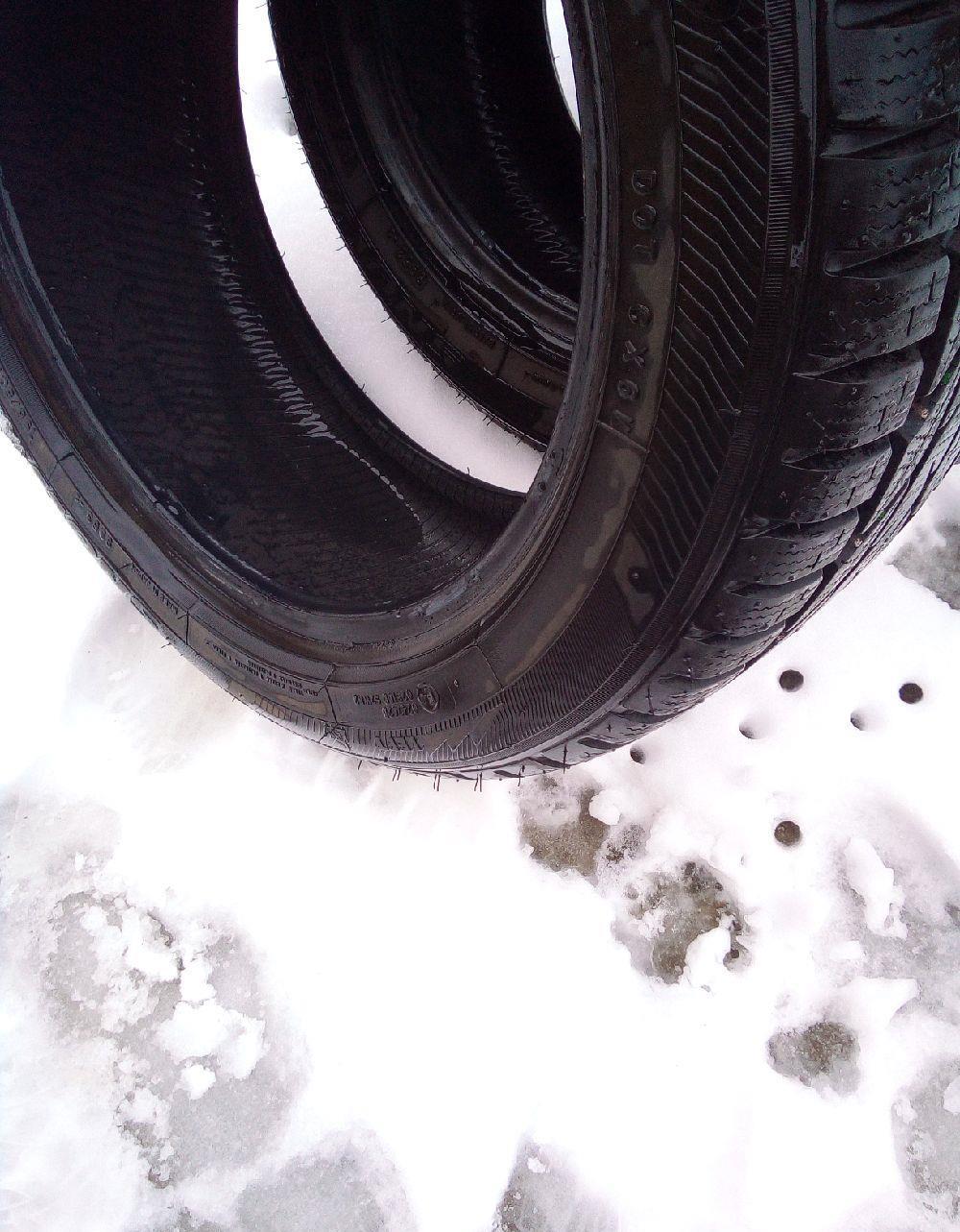 Anvelope Iarna TOYO SNOWPROX 195/50 R15