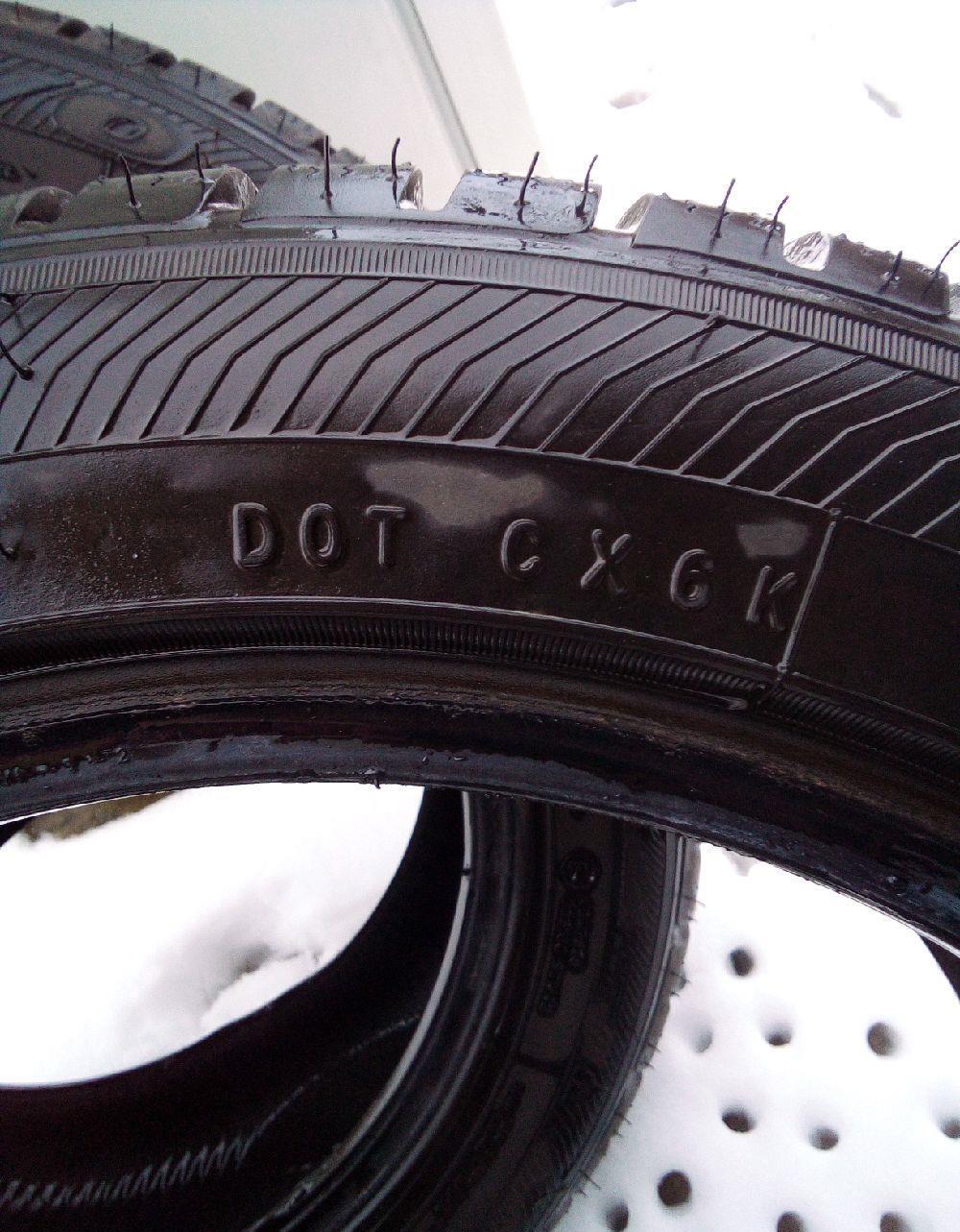 Anvelope Iarna TOYO SNOWPROX 195/50 R15
