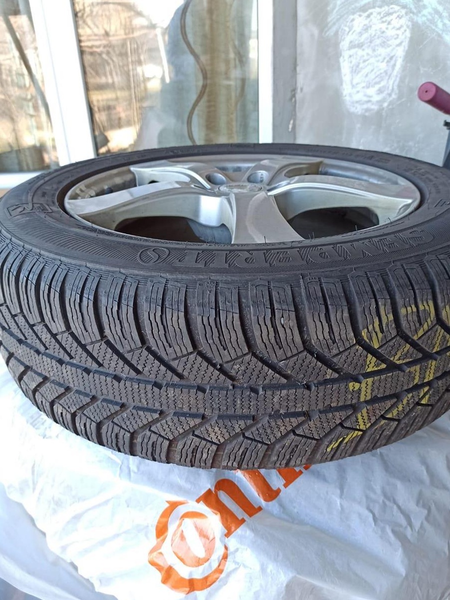 Anvelope semperit noi 4buc /iarna+jante 17/ 215x60x17