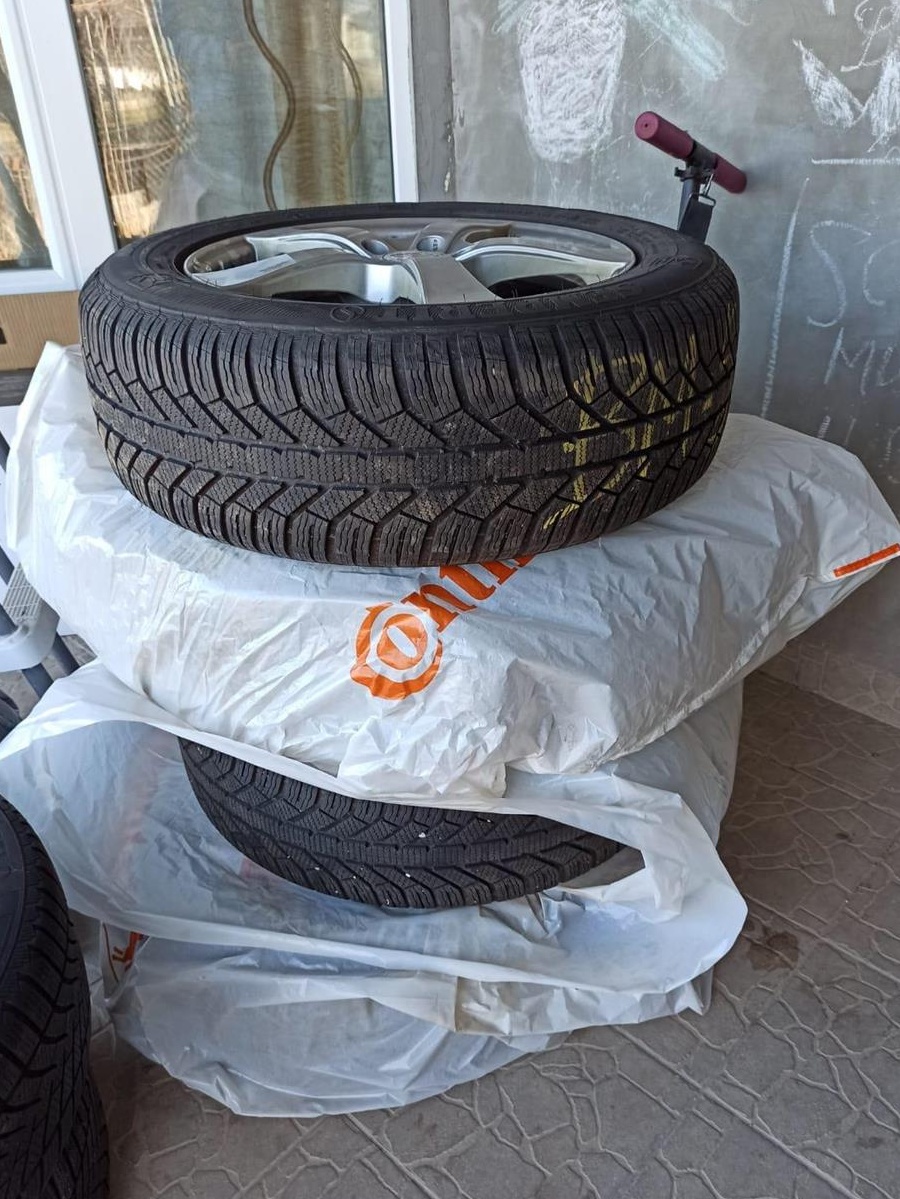 Anvelope semperit noi 4buc /iarna+jante 17/ 215x60x17