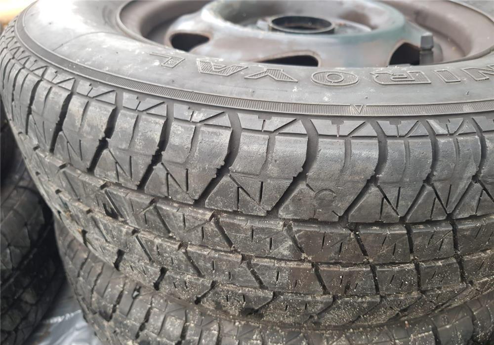 ANVELOPE/CAUCIUCURI  CU GENTI M+S 175/70 R13