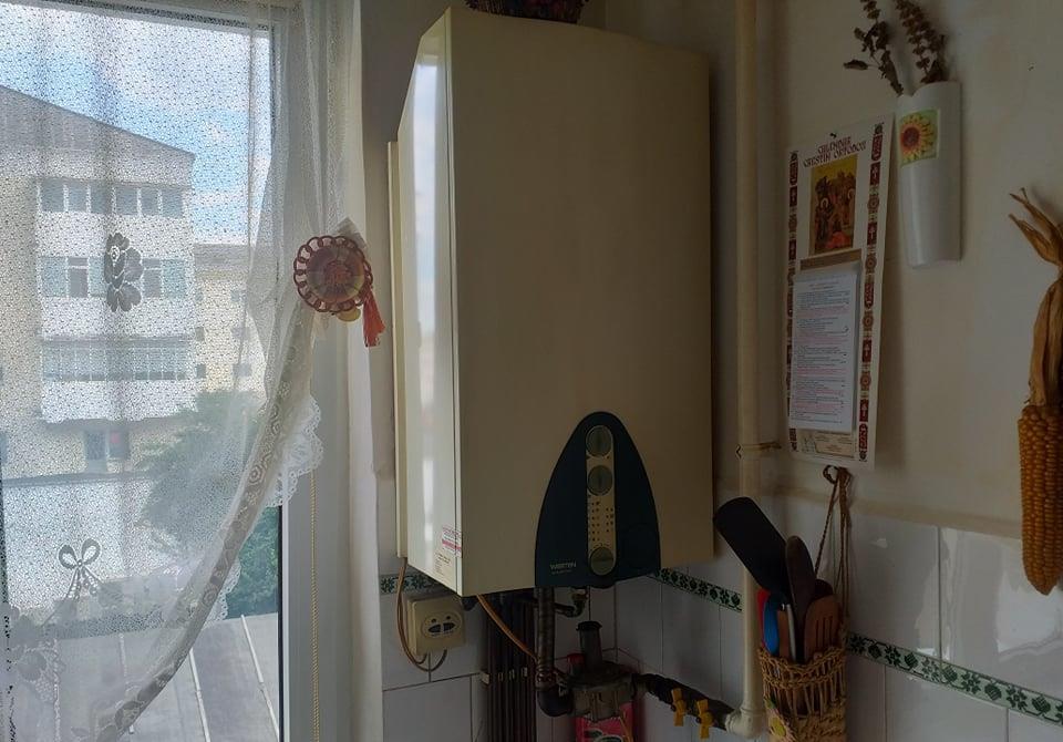 AP 2 cam 54mp etaj 1 Maratei zona foarte buna bloc nou model mare centrala decomandat luminos