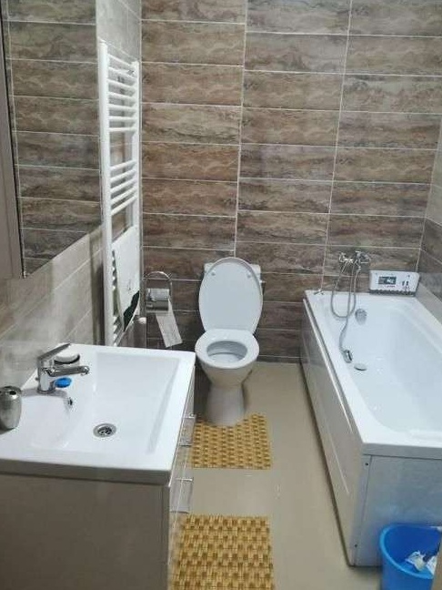 Ap 2 cam, decomandat, ideal investitie, zona CUG