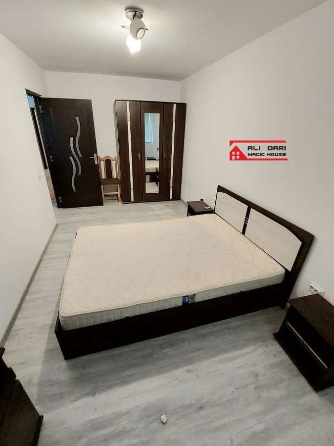 Ap 2 Camere 44 mp + balcon 6 mp , Etaj 1 din 7 , Mobilat și Utilat