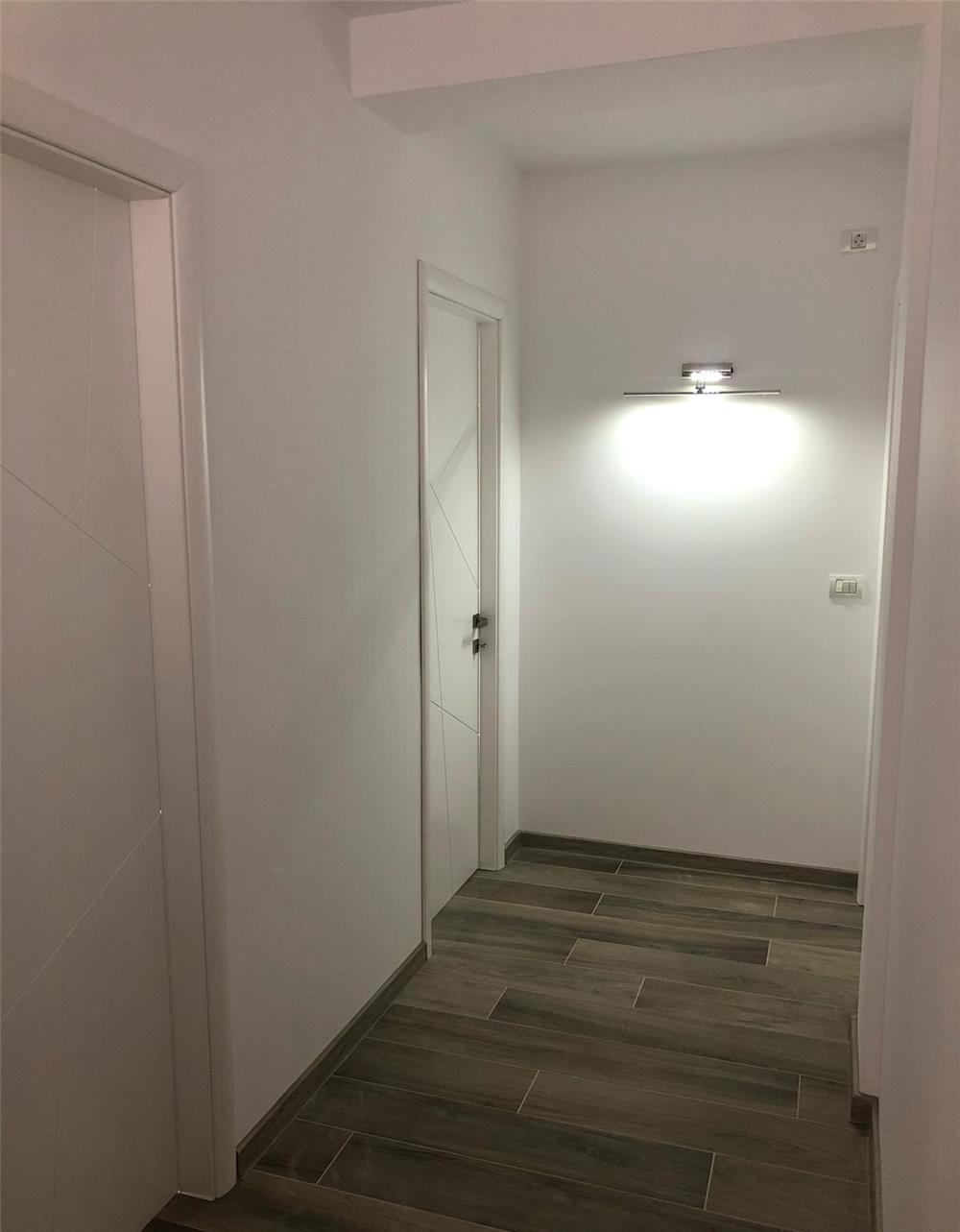 Ap. 2 camere+terasa+parcare-57.000 euro, Unitatea militara