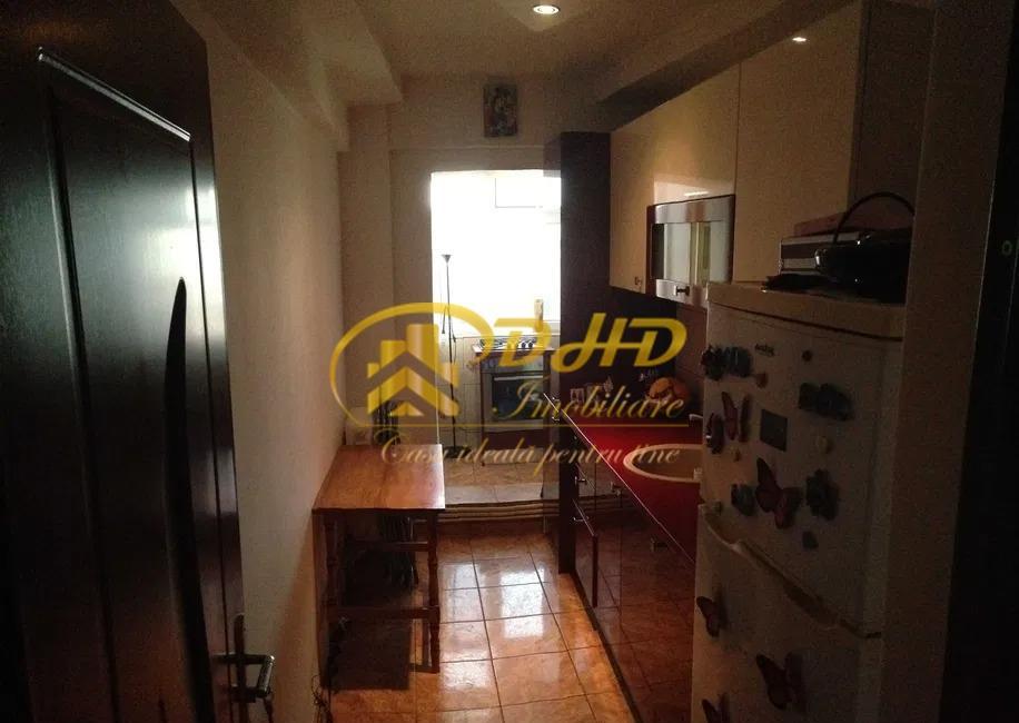 Ap 3 camere, 2 AC, CT, 2 balcoane, fara risc zona - Independentei