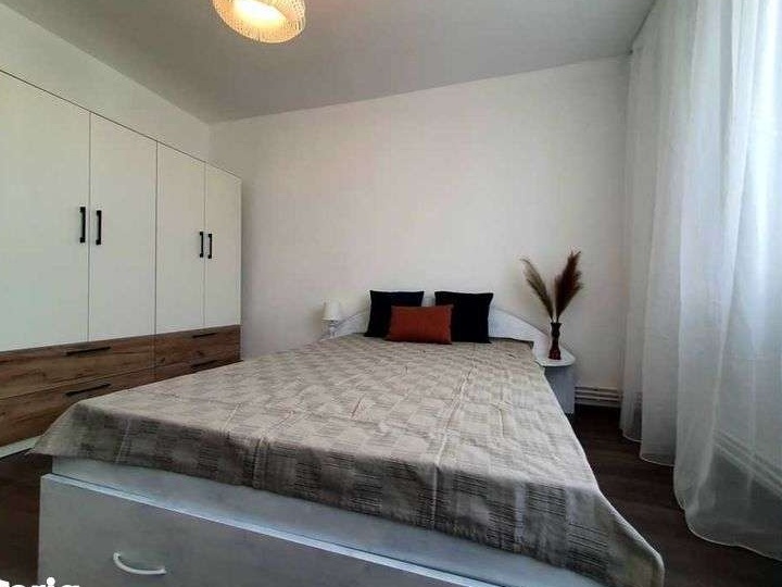 Ap 3 camere Dr Taberei metrou Romancierilor complet renovat mobilat