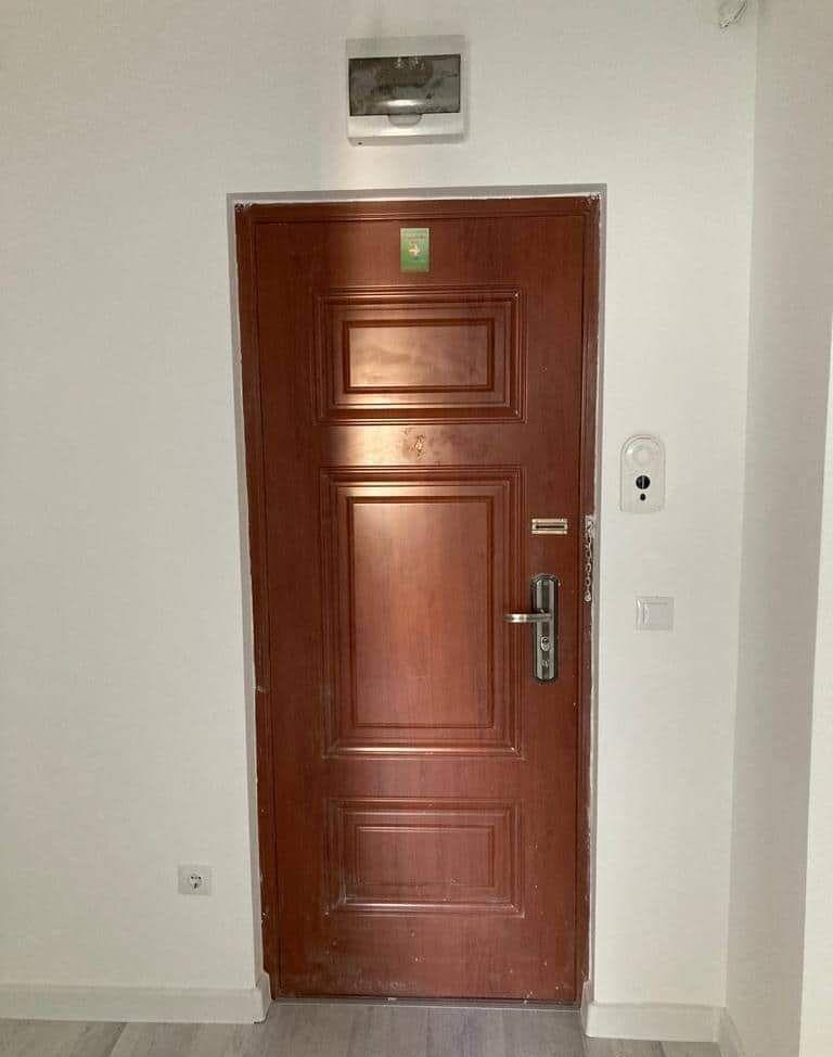 Ap 3cam, nemobilat et.3.Ofer chirie. Preț 300euro