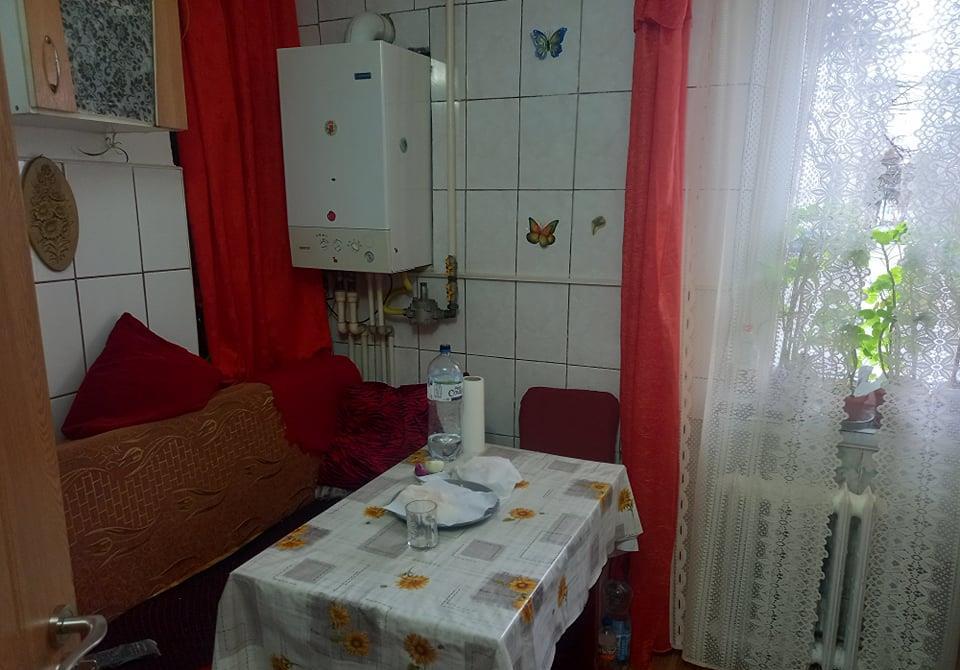 Ap o camera Darmanesi parter inalt 35mp balcon centrala bloc apartamente, dec termopant sau schimb