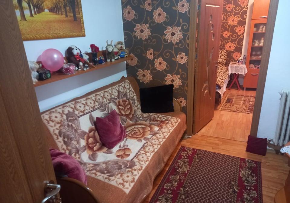 Ap o camera Darmanesi parter inalt 35mp balcon centrala bloc apartamente, dec termopant sau schimb