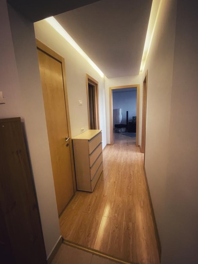 AP.2 CAMERE COMPLET UTILAT SI MOBILAT MILITARI,GORJULUI