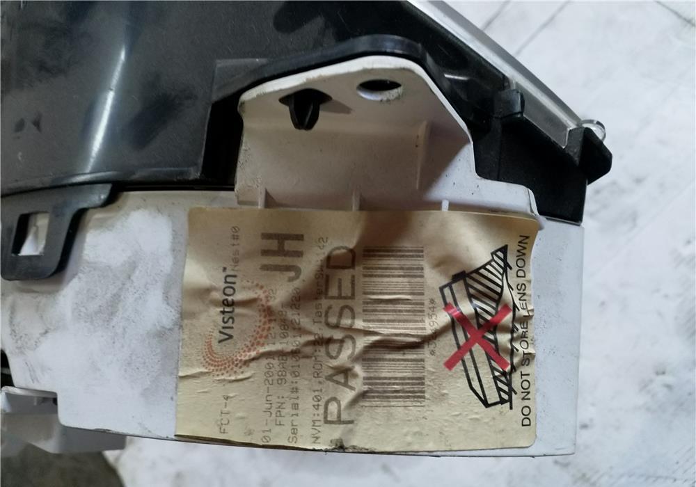 Aparat bord ceasuri bord Ford Focus 98-2004  benzina fundal gri