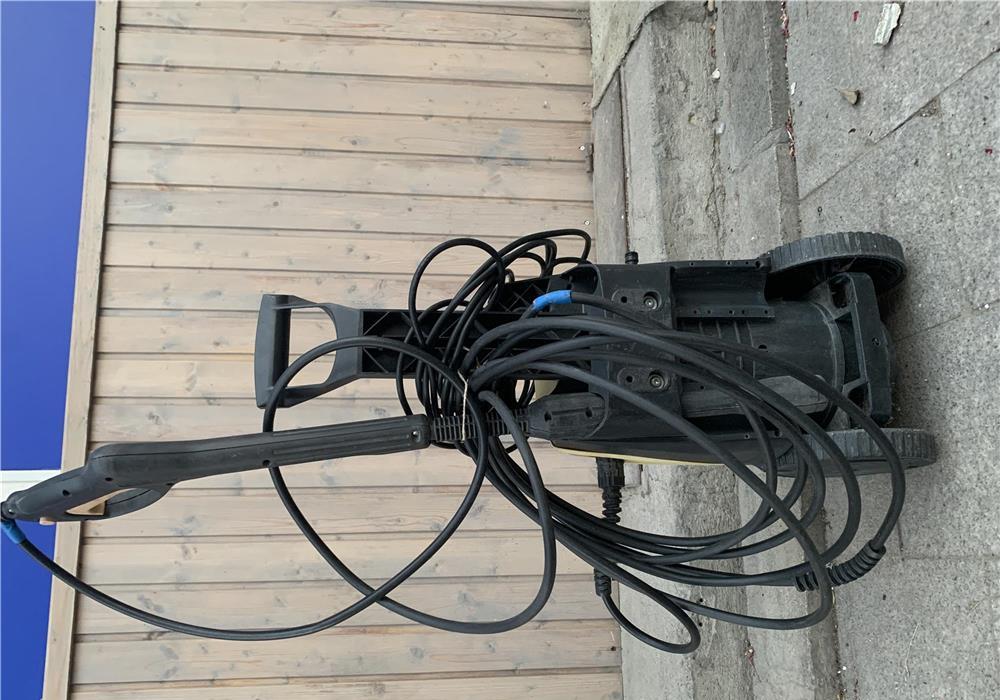 Aparat de spalat cu presiune Karcher 520M