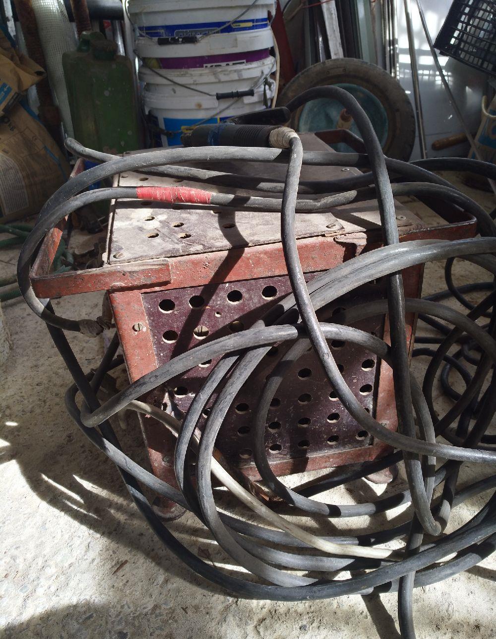 Aparat de sudura confectii metalice 230v 220v monofazic, posibilitate transport Bucuresti Arges