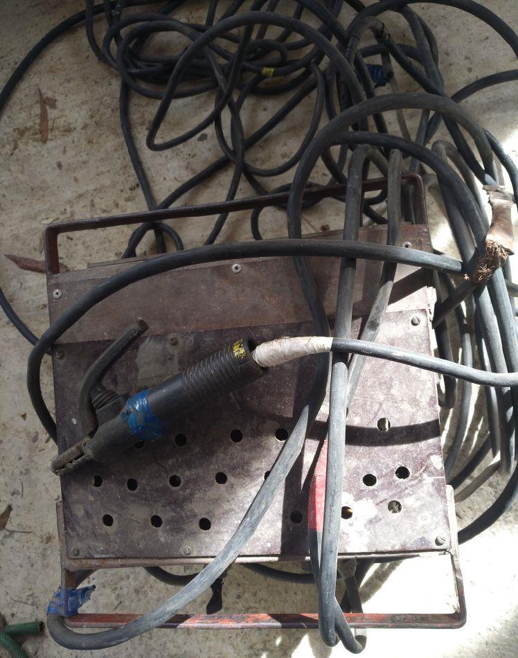 Aparat de sudura confectii metalice 230v 220v monofazic, posibilitate transport Bucuresti Arges