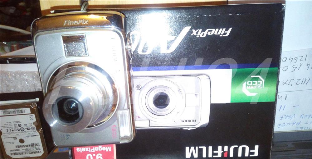 Aparat foto digital ,,FUJI FILM A 900,,