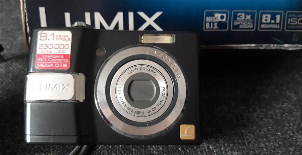 Aparat foto Panasonic Lumix S80