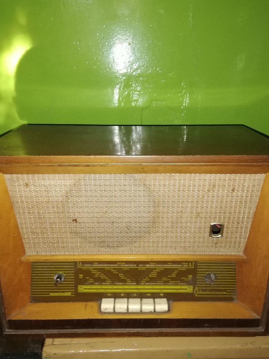aparat radio retro