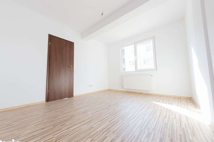 Aparatorii Patriei garsoniera mutare imediata