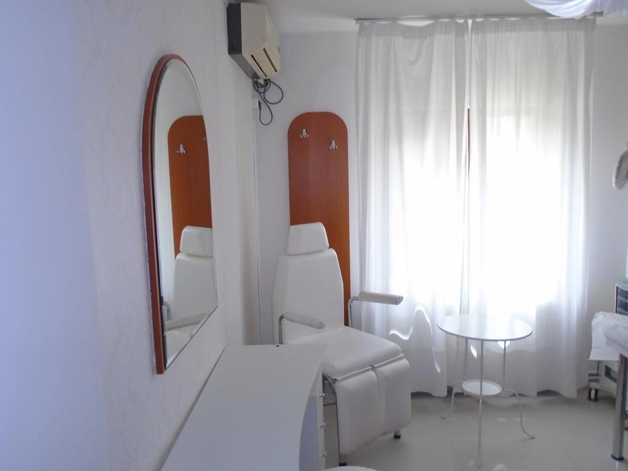 apartamenr sptiu salon de infrumusetare targoviste judet dambovita
