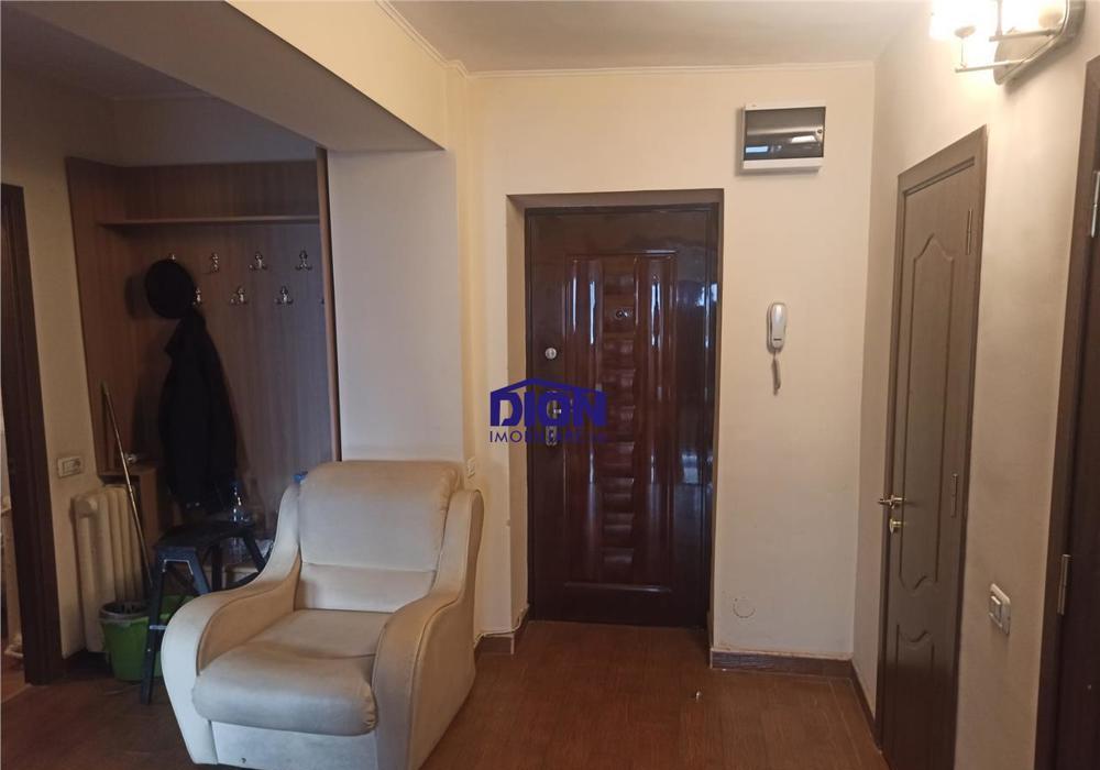 APARTAMENT 2 CAM, BD. UNIRII