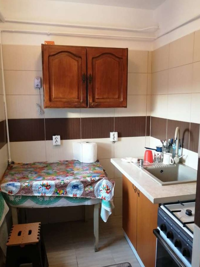 Apartament 2 cam semi dec Craiovita etaj 4din4