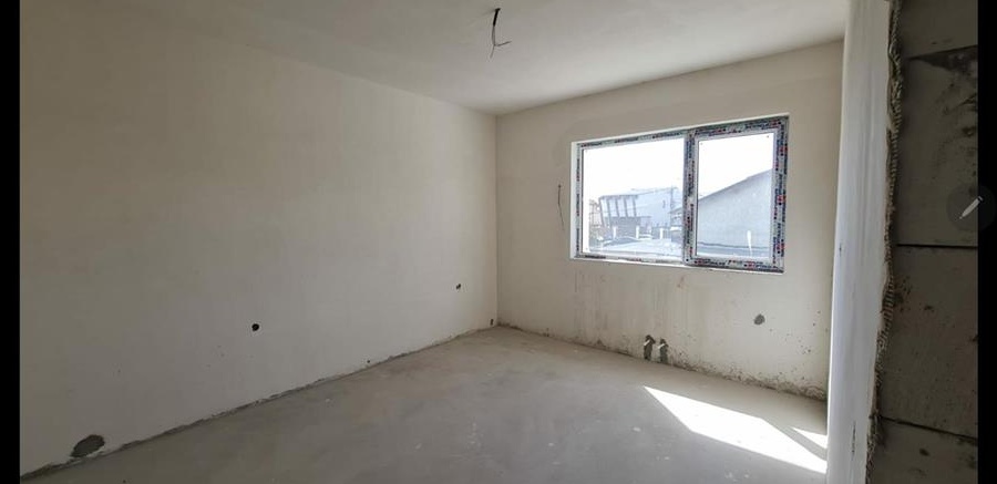Apartament 2 camere 70.9 utili decomandat de vazare