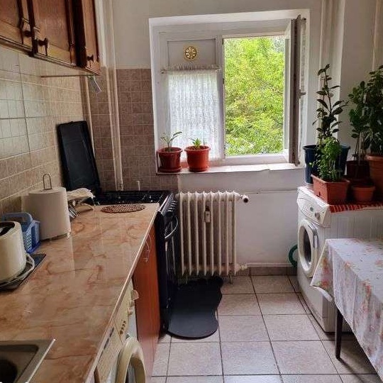 Apartament 2 camere - București - Ramnicu Sarat