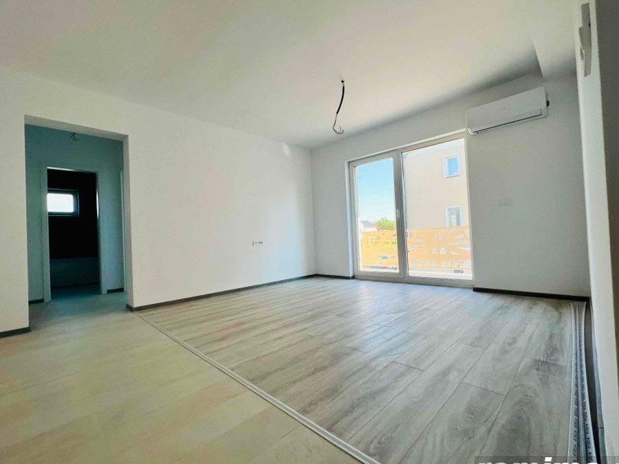 Apartament 2 camere, Calea Aradului, loc parcare inclus PROPRIETAR