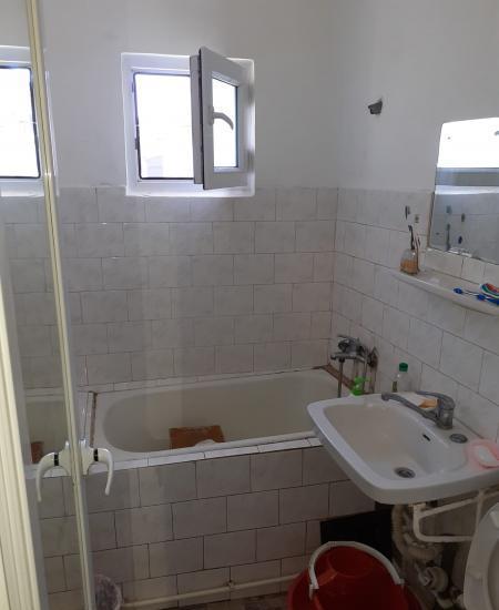 Apartament 2 camere confort 2 zona Viziru 1