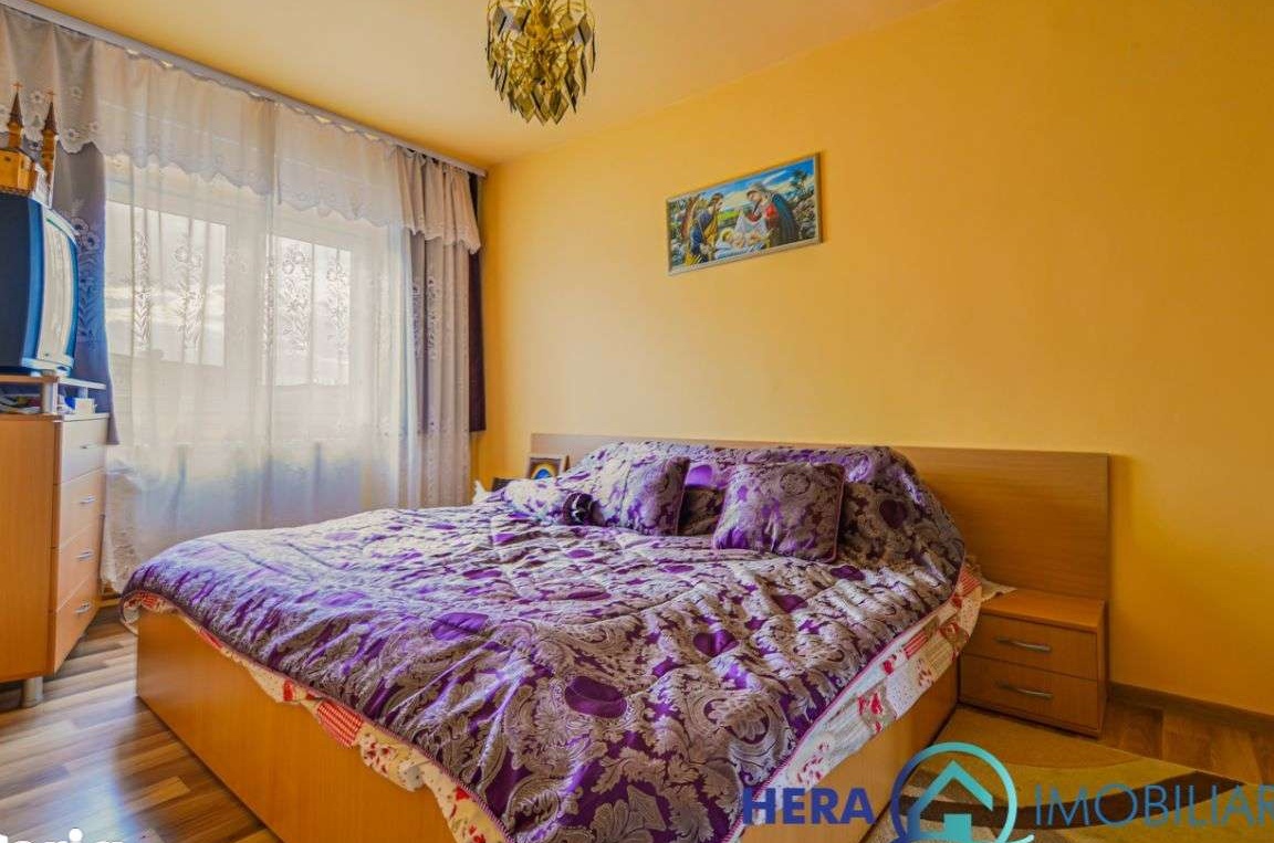 Apartament 2 camere cu centrala zona 200 Micalaca