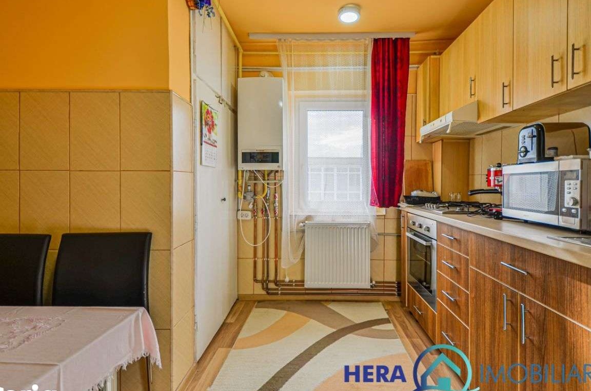 Apartament 2 camere cu centrala zona 200 Micalaca