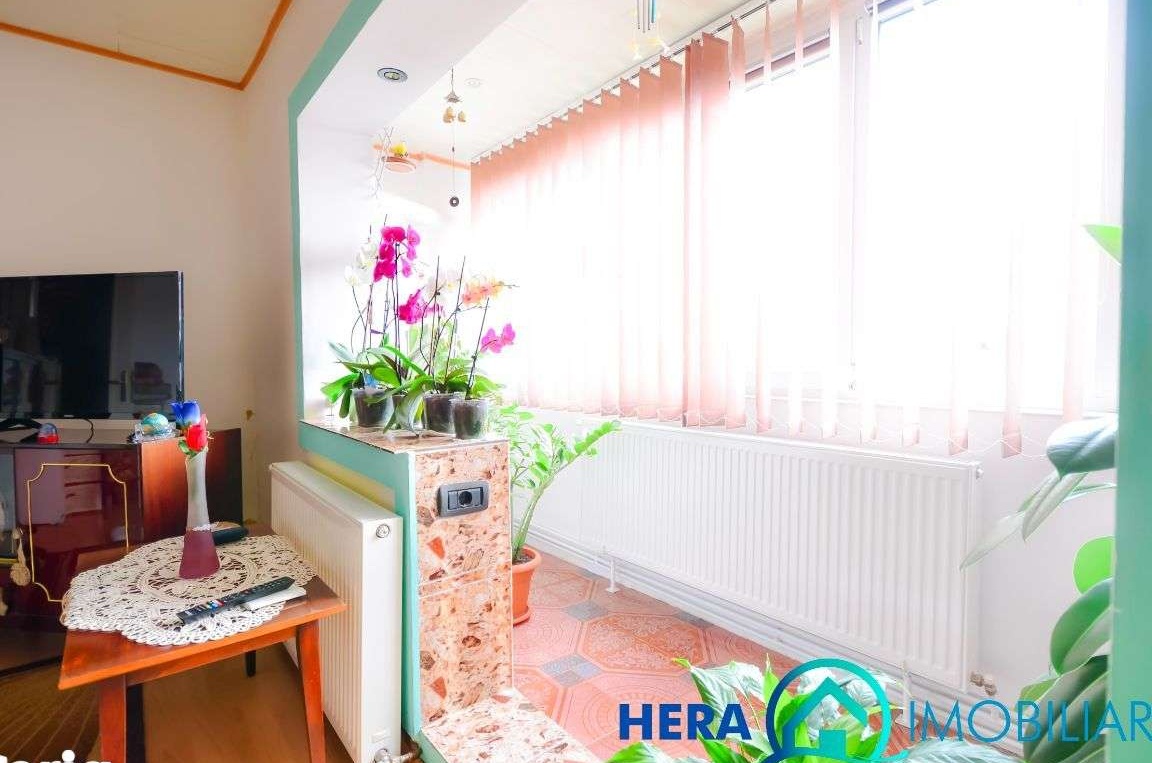 Apartament 2 camere cu centrala Zona Micalaca