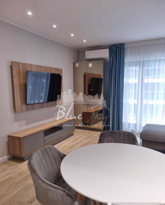 Apartament 2 camere cu vedere laterala la mare
