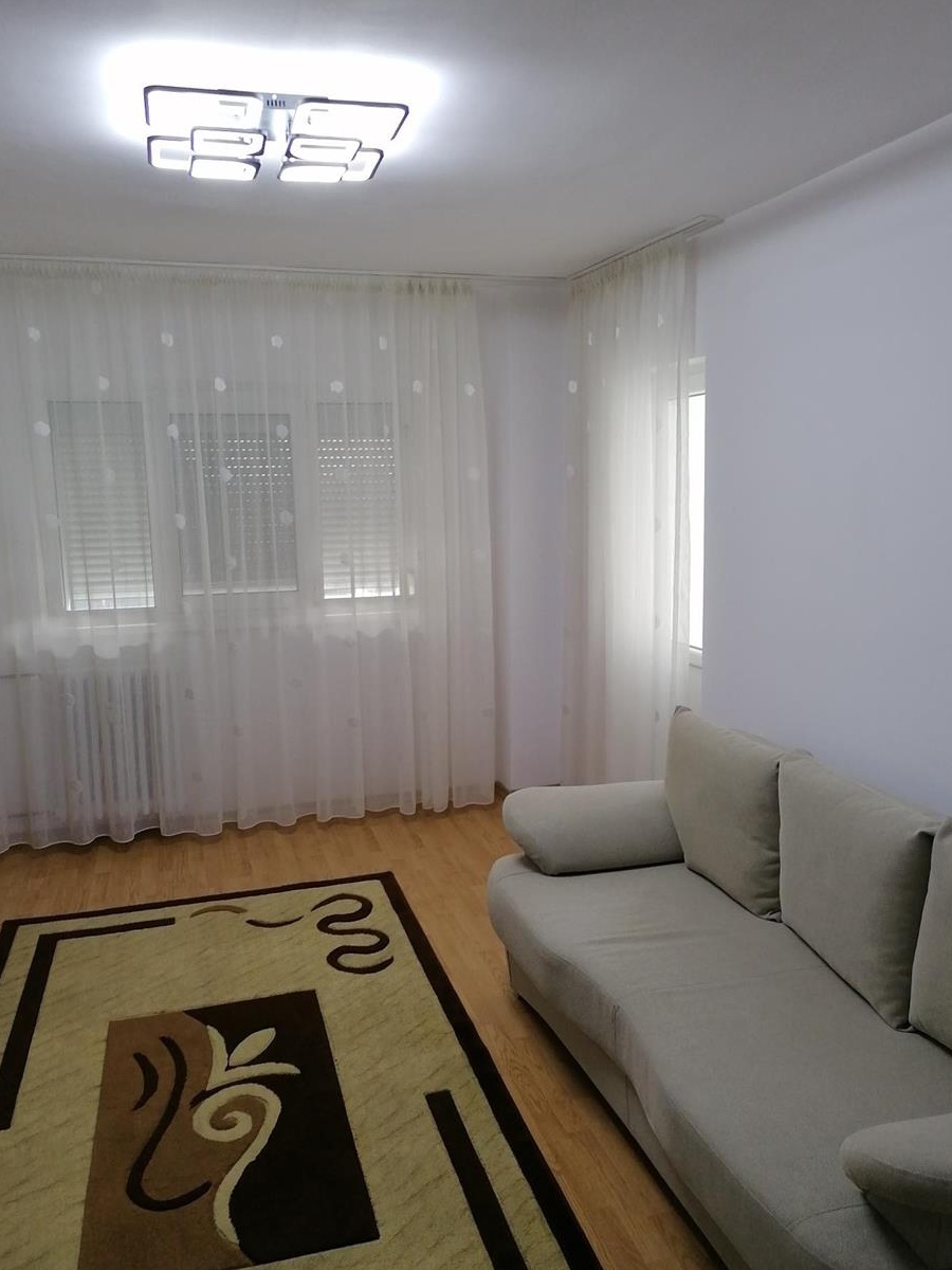 Apartament 2 camere de inchiriat, Bd. Chisinau