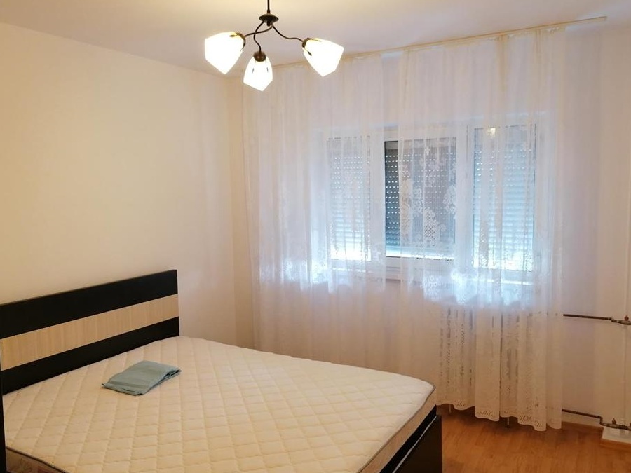 Apartament 2 camere de inchiriat, Bd. Chisinau