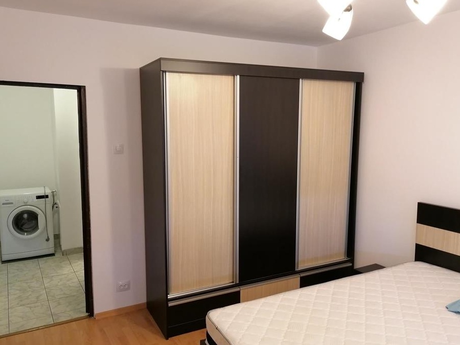 Apartament 2 camere de inchiriat, Bd. Chisinau