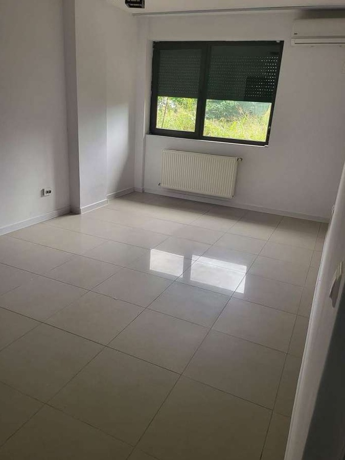 Apartament 2 camere, decomandat, 1 Mai